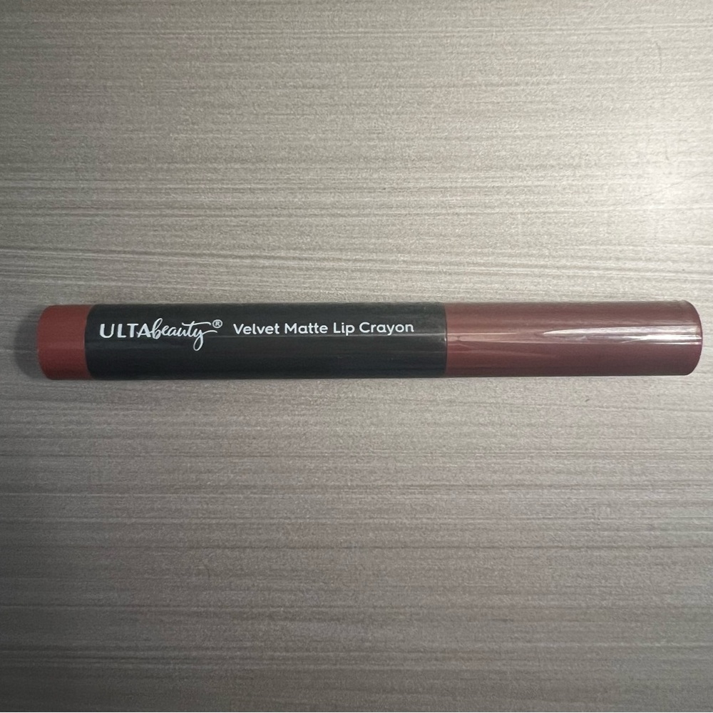 🔴 3/$18 5/$25 NIP Ulta Beauty Velvet Matte Lip Crayon in Burgundy